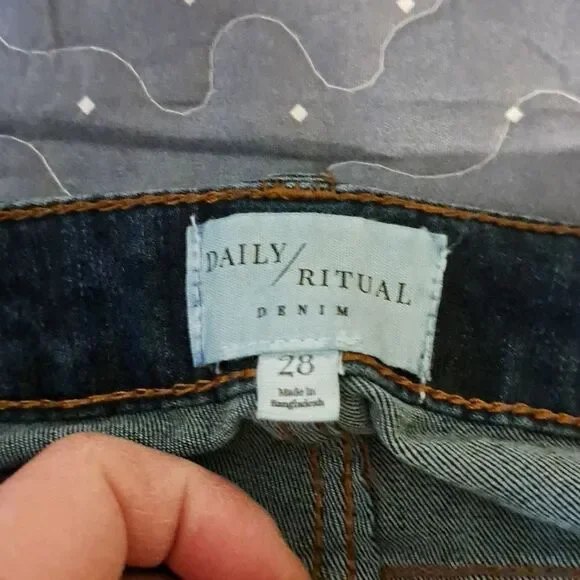 Daily Ritual Girlfriend Demin - Picture 3 of 6